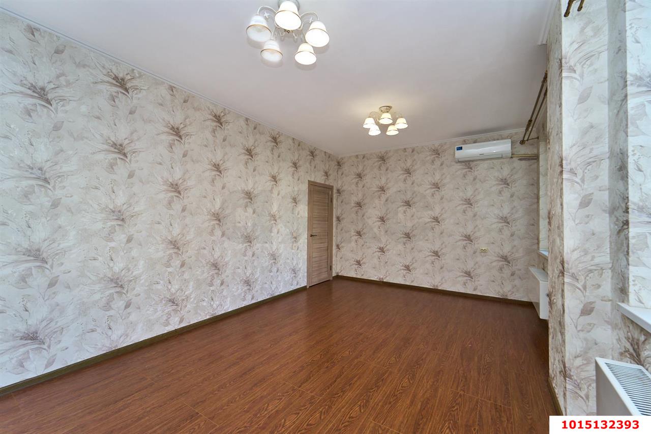 Фото №2: 2-комнатная квартира <span class="whitespace-nowrap">70 м²</span>, <span class="whitespace-nowrap">3/15 эт.</span> - Краснодар, Прикубанский внутригородской округ, Солнечный, мкр. Фестивальный, ул. Яна Полуяна, 39