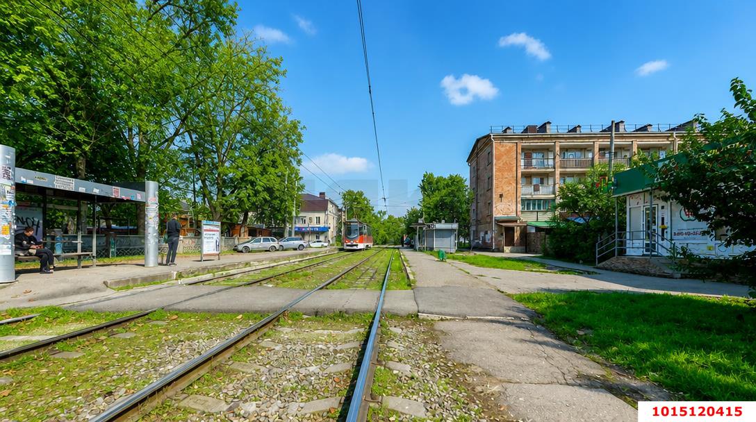 Фото №5: Торговое помещение <span class="whitespace-nowrap">111 м²</span>, <span class="whitespace-nowrap">1/4 эт.</span> - Краснодар, Центральный внутригородской округ, мкр. 40 лет Победы, ул. Клиническая, 22