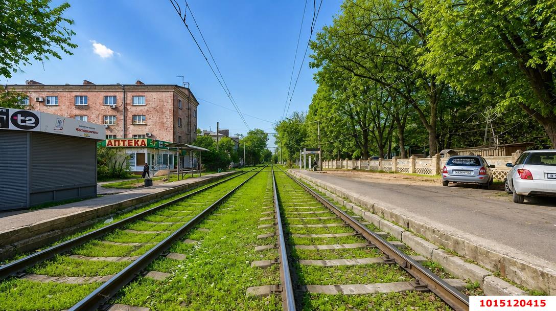 Фото №6: Торговое помещение <span class="whitespace-nowrap">111 м²</span>, <span class="whitespace-nowrap">1/4 эт.</span> - Краснодар, Центральный внутригородской округ, мкр. 40 лет Победы, ул. Клиническая, 22