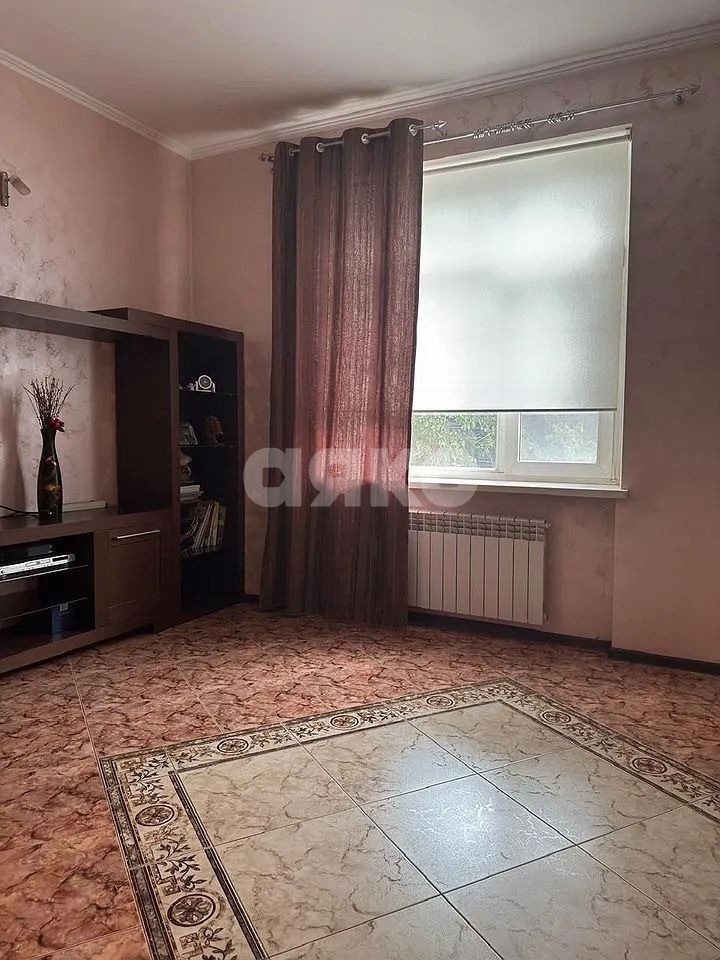 Фото №4: 2-комнатная квартира 72 м² - Ростов-на-Дону, Ленинский, ул. Обороны, 1