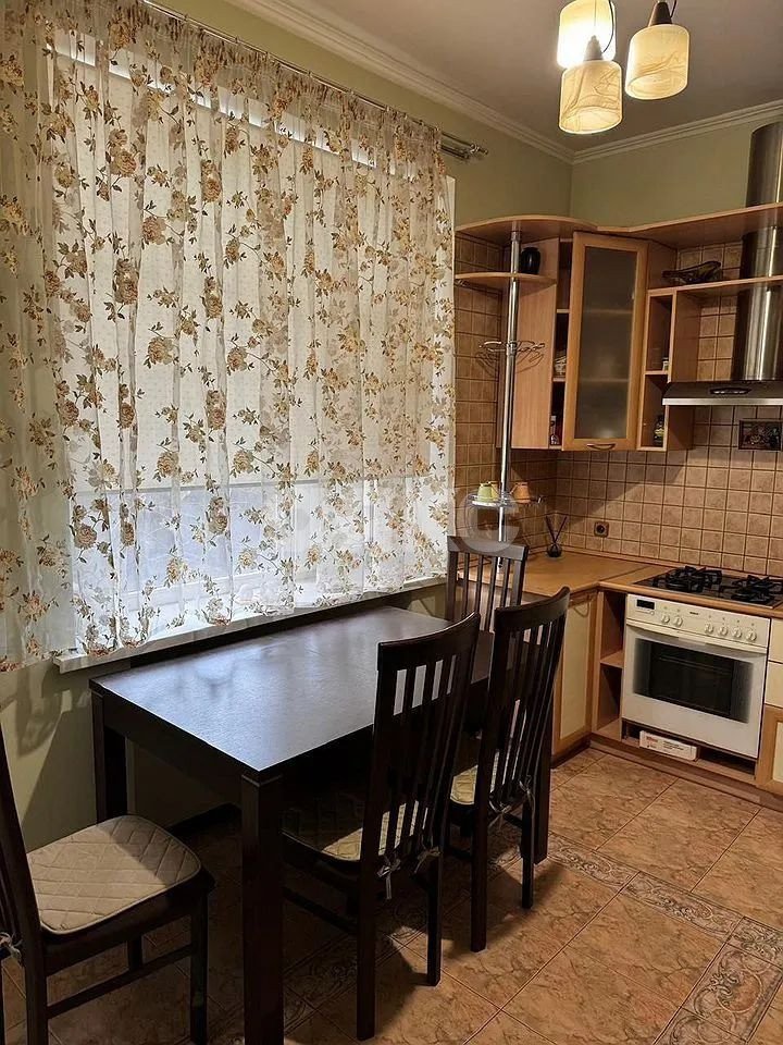 Фото №6: 2-комнатная квартира 72 м² - Ростов-на-Дону, Ленинский, ул. Обороны, 1