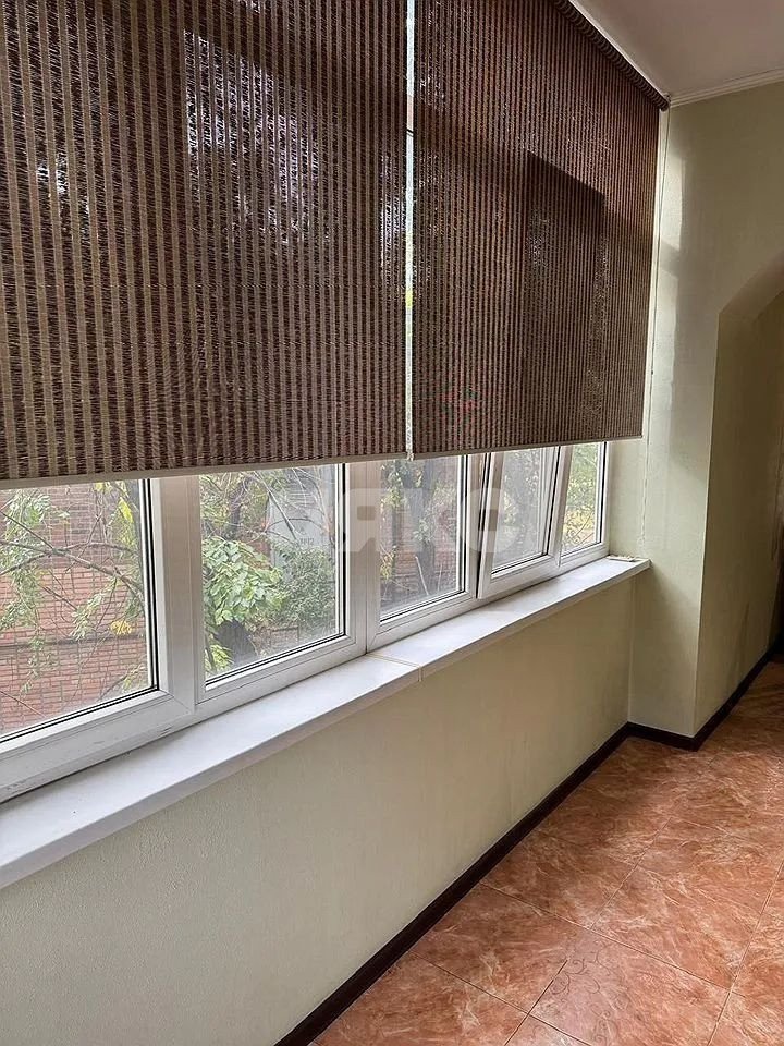 Фото №13: 2-комнатная квартира 72 м² - Ростов-на-Дону, Ленинский, ул. Обороны, 1