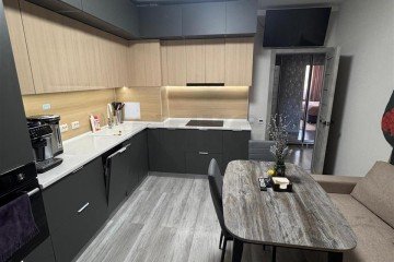 Фото №1: 2-комнатная квартира 74 м² - Краснодар, мкр. Почтовый, ул. имени Валерия Гассия, 19