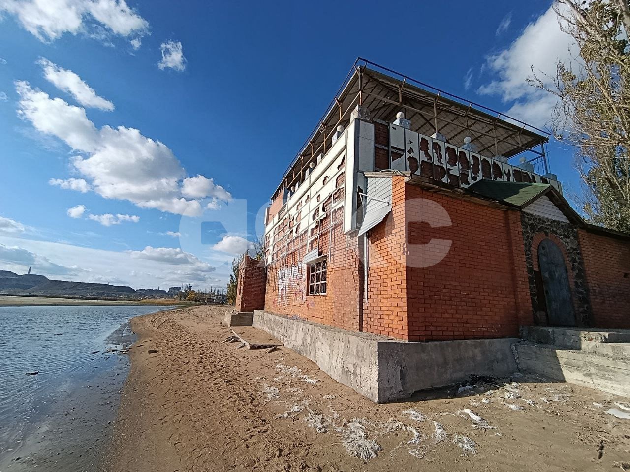 Фото №3: Коммерция 129 м² - Мариуполь, поселок Найдёновка, ул. Виноградная, 3