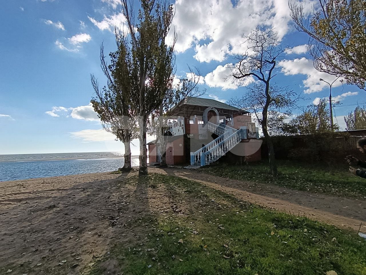 Фото №1: Коммерция 129 м² - Мариуполь, поселок Найдёновка, ул. Виноградная, 3