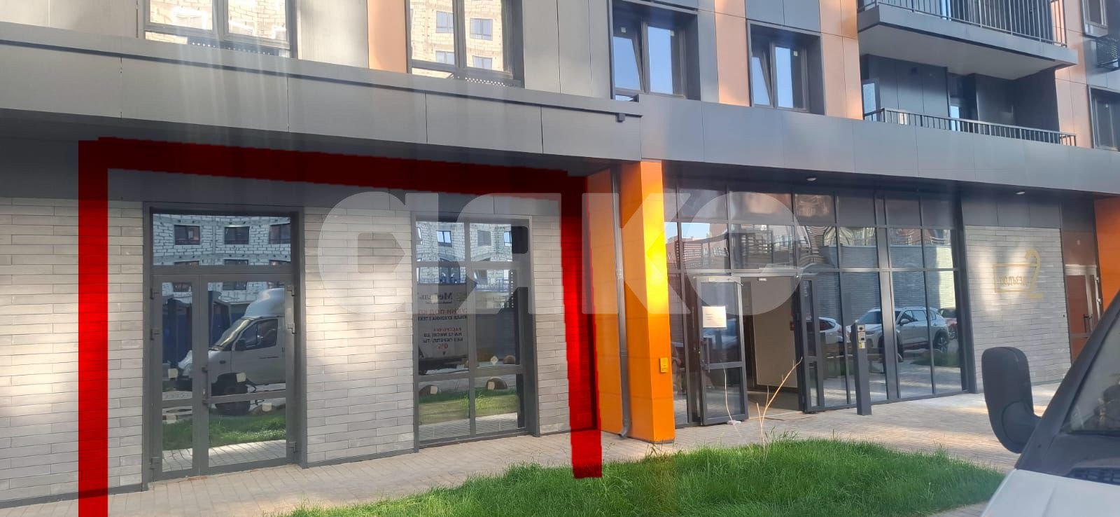 Фото №1: Коммерция 52 м² - Ростов-на-Дону, жилой комплекс Современник, ул. Зорге, 11