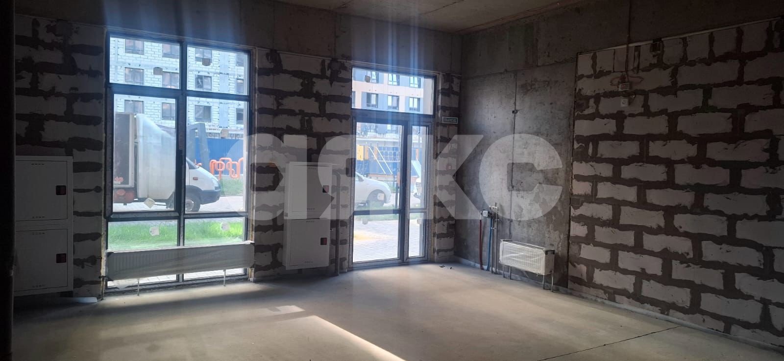 Фото №3: Коммерция 52 м² - Ростов-на-Дону, жилой комплекс Современник, ул. Зорге, 11