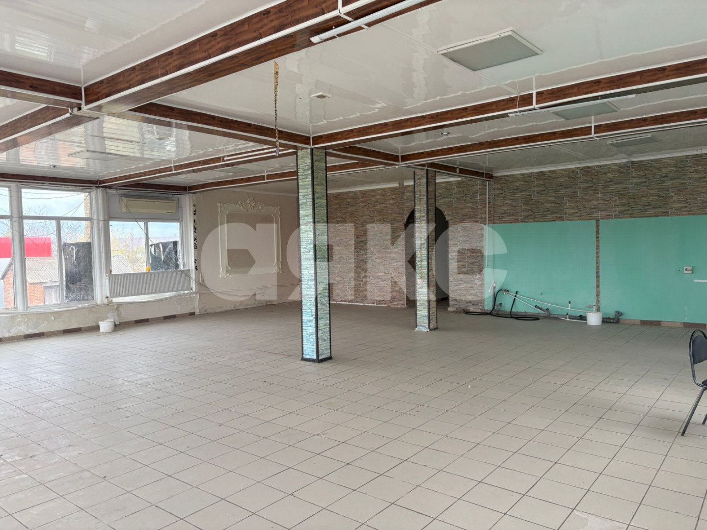 Фото №4: Коммерция 240 м² - Большие Салы, ул. Ленина, 7А