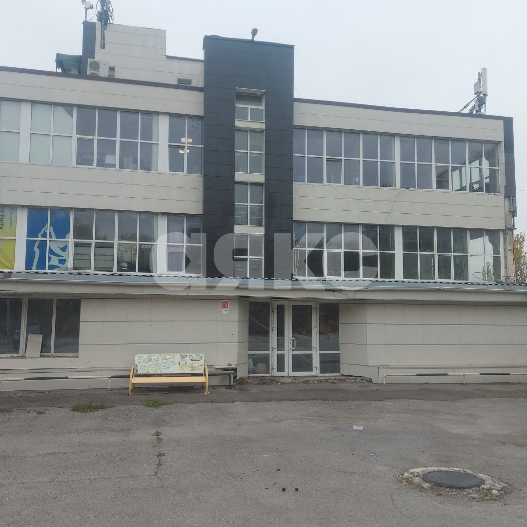 Фото №11: Коммерция 801 м² - Ростов-на-Дону, Нахичевань, ул. 1-я Линия, 74