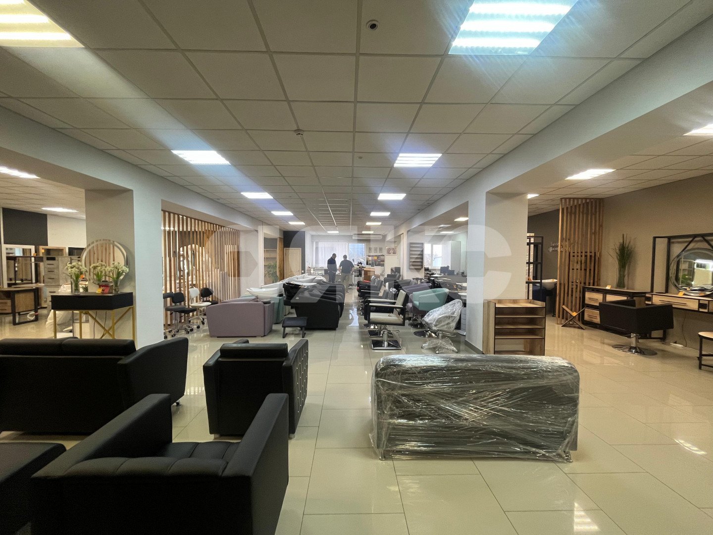 Фото №3: Коммерция 420 м² - Ростов-на-Дону, Пролетарский, ул. Текучёва, 209Б