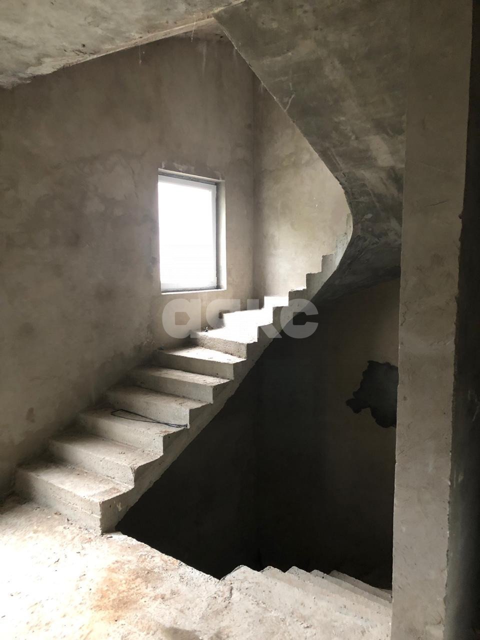 Фото №6: Дом 470 м² + 12 сот. - Ивановское, ул. 2-я линия, 97