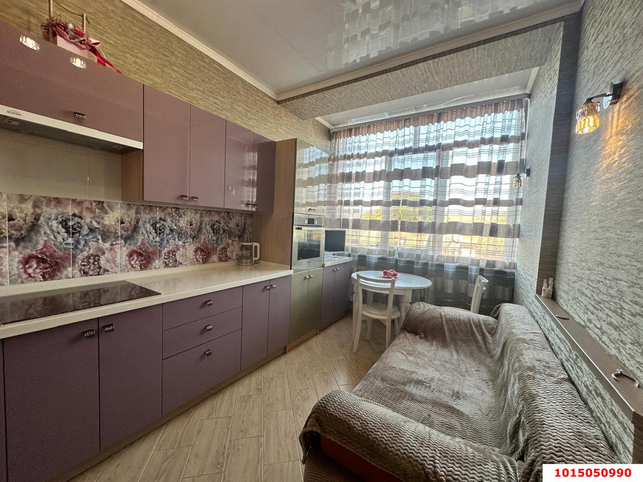 Фото №1: 2-комнатная квартира 68 м² - Краснодар, Хлопчато-бумажный Комбинат, ул. Волжская, 54