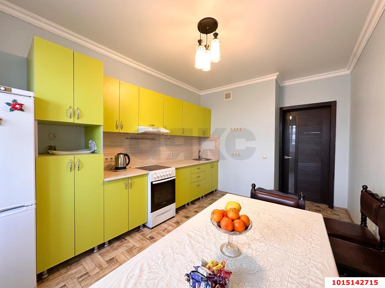 Фото №1: 2-комнатная квартира 64 м² - Краснодар, имени Петра Метальникова, ул. Петра Метальникова, 11