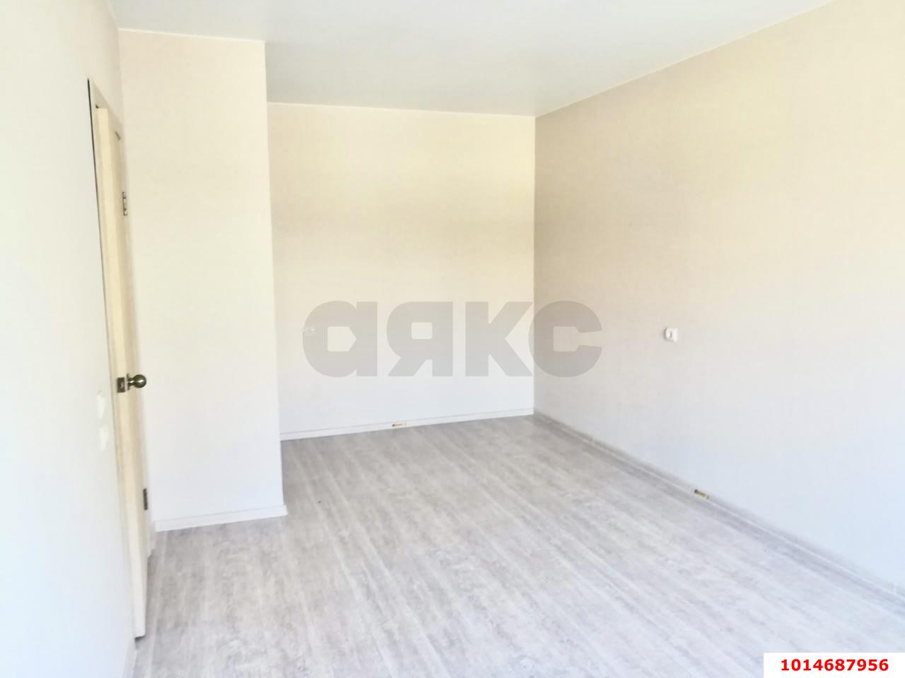 Фото №1: 1-комнатная квартира 35 м² - Краснодар, Прикубанский внутригородской округ, мкр. Восточно-Кругликовский, ул. Генерала Трошева, 21