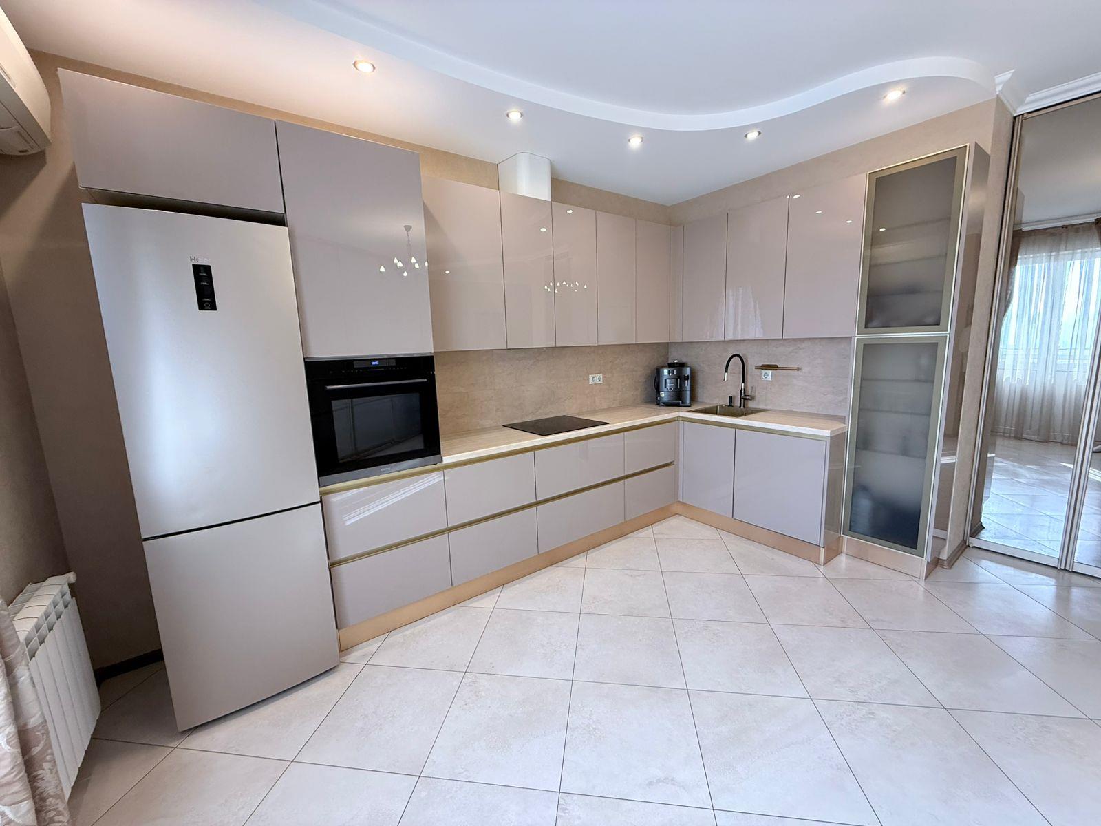 Фото №1: 1-комнатная квартира 50 м² - Краснодар, Кожзавод, мкр. Западный внутригородской округ, ул. Кожевенная, 62