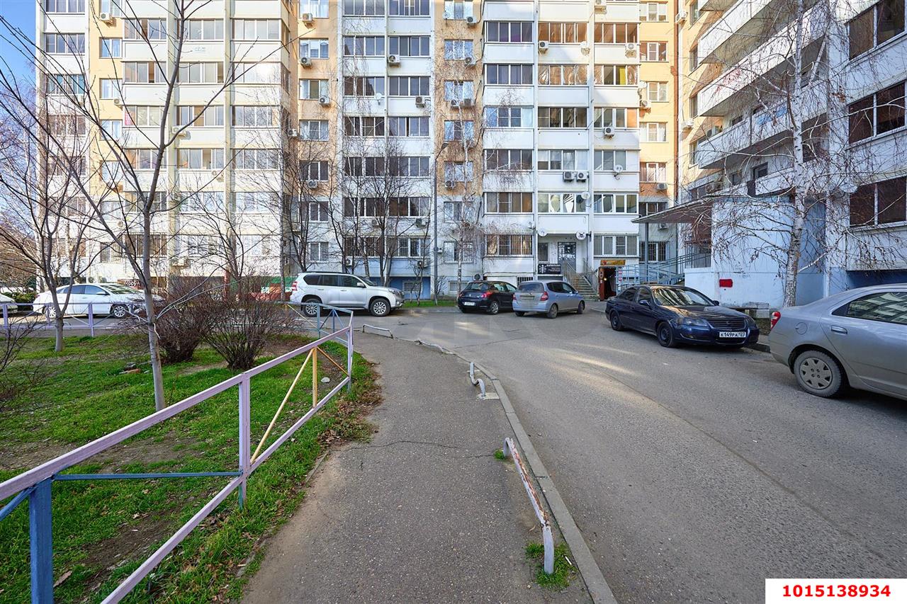 Фото №1: 1-комнатная квартира 40 м² - Краснодар, Краевая Клиническая Больница, ул. Восточно-Кругликовская, 67