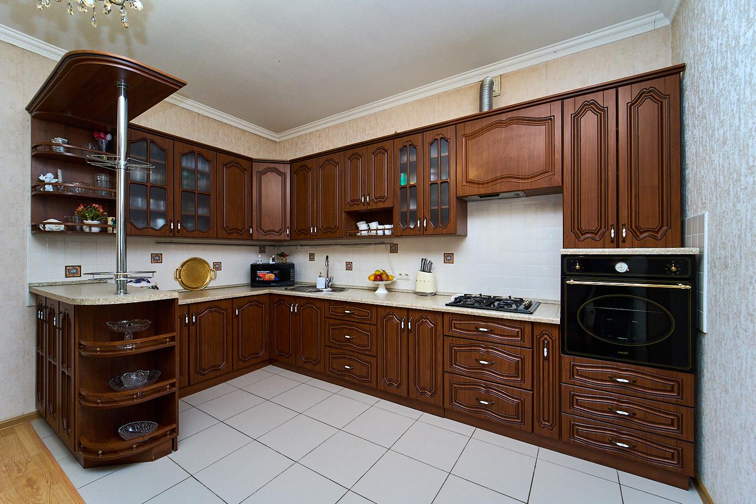 Фото №2: Дом 212 м² + 6.7 сот. - Белореченск, ул. Луценко, 120