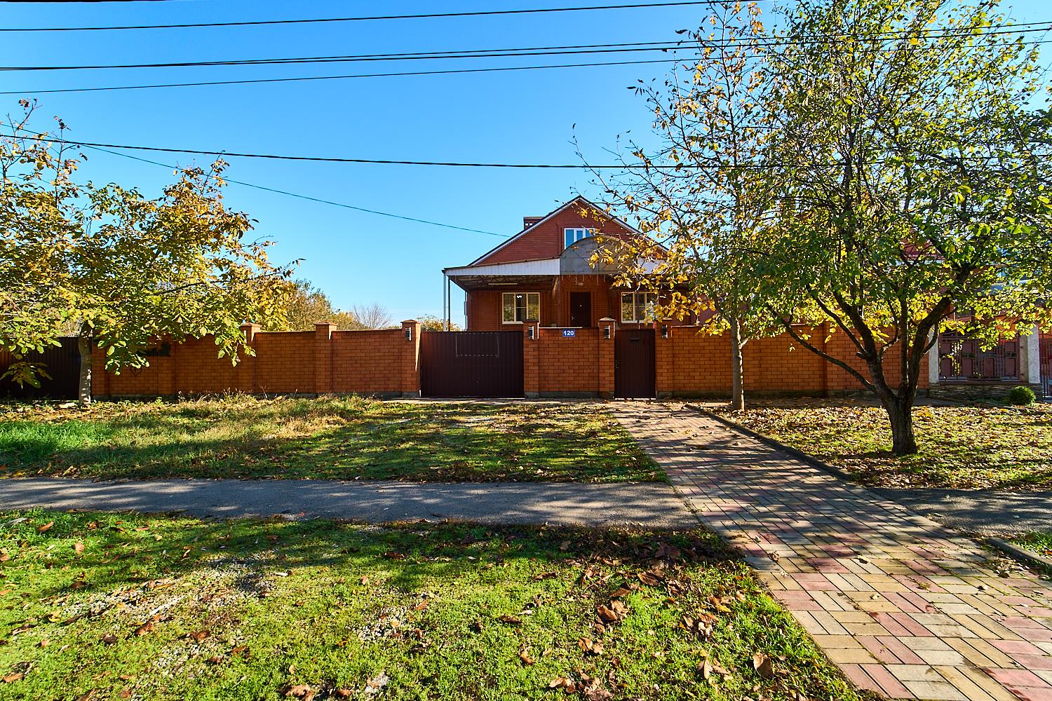 Фото №6: Дом 212 м² + 6.7 сот. - Белореченск, ул. Луценко, 120