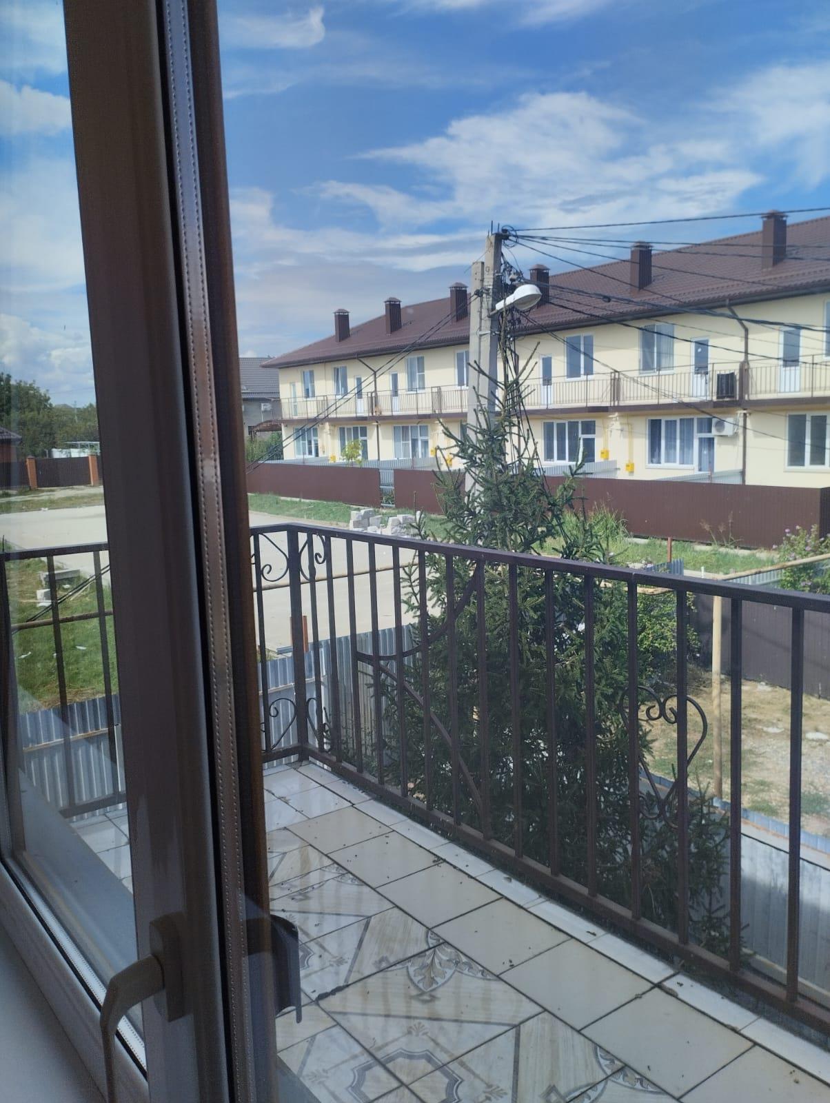 Фото №8: Дом 154 м² + 4 сот. - Новотитаровская, ул. 8 Марта, 25/3