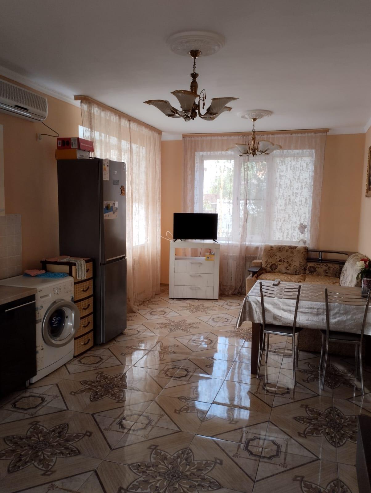 Фото №16: Дом 154 м² + 4 сот. - Новотитаровская, ул. 8 Марта, 25/3