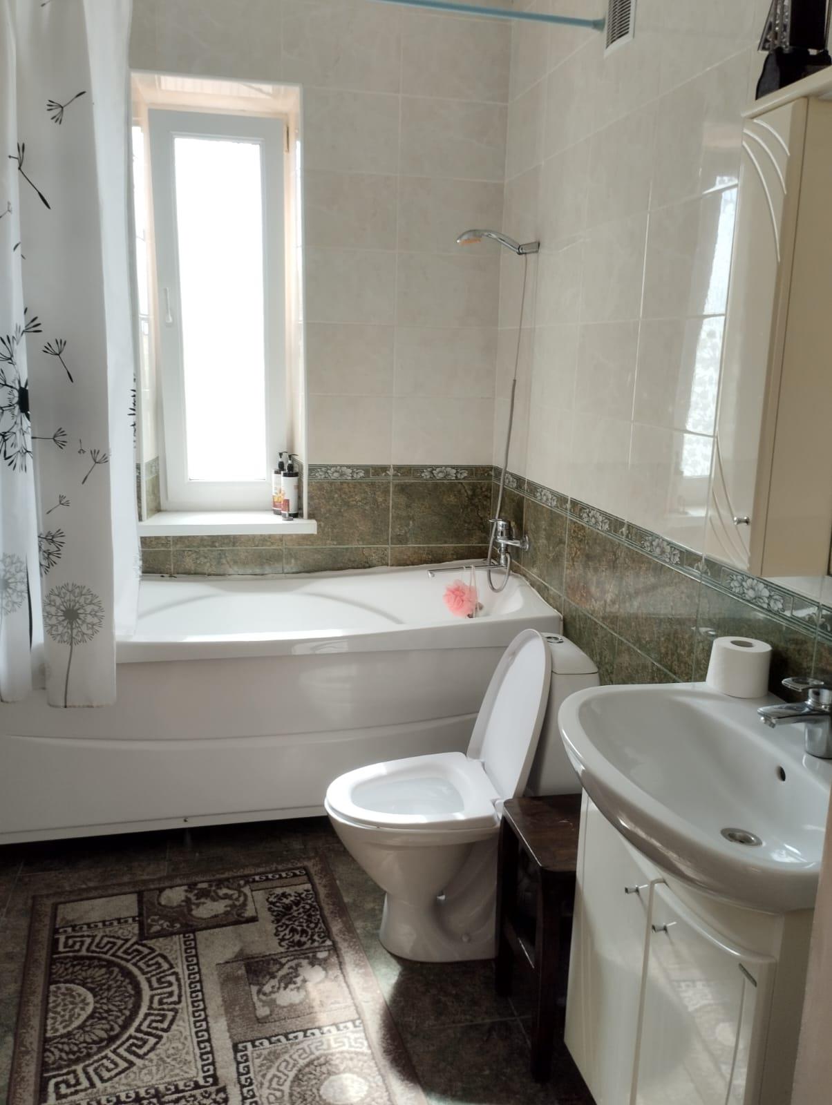 Фото №6: Дом 154 м² + 4 сот. - Новотитаровская, ул. 8 Марта, 25/3