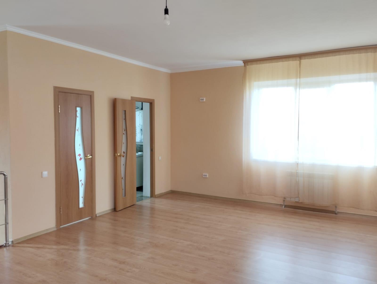 Фото №7: Дом 154 м² + 4 сот. - Новотитаровская, ул. 8 Марта, 25/3