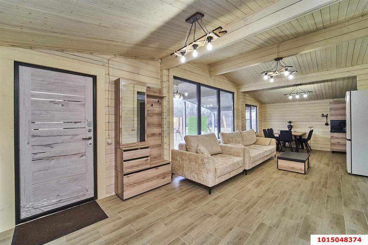 Фото №1: Дом 123 м² + 21.75 сот. - Новодмитриевская, ул. Набережная, 47