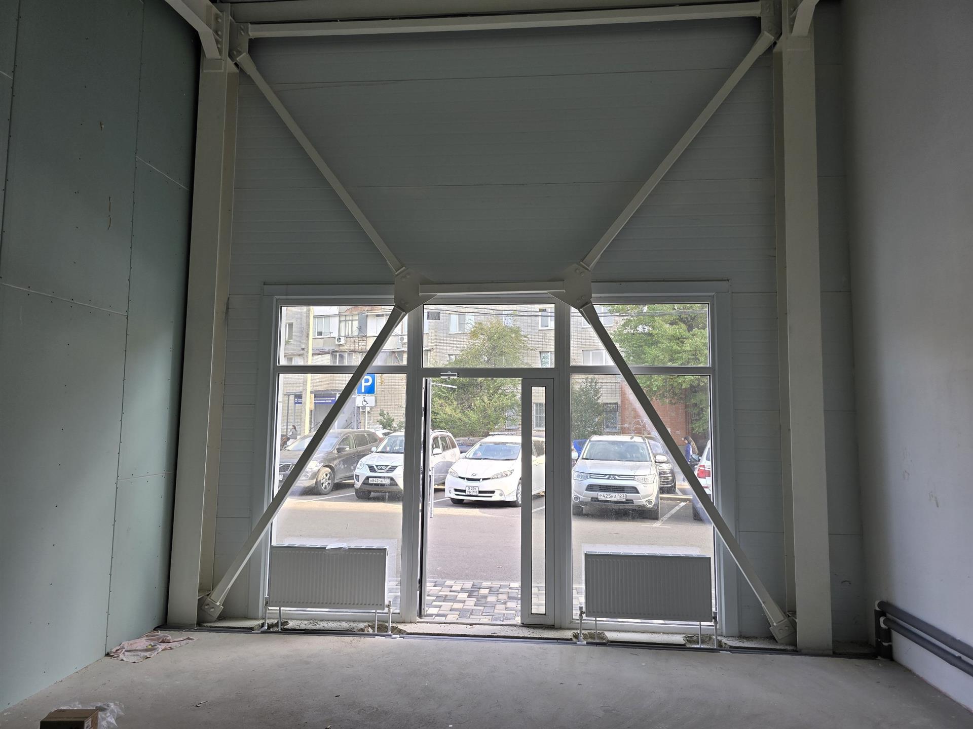 Фото №3: Коммерция 36 м² - Краснодар, Камвольно-суконный Комбинат, мкр. Карасунский внутригородской округ, ул. 1-я Заречная, 56