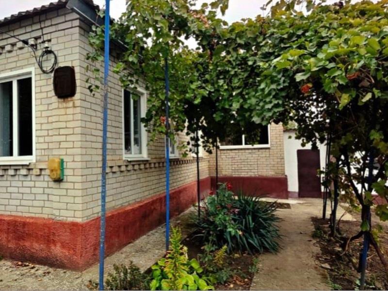 Фото №2: Дом 80 м² + 18.5 сот. - Новоплатнировская, ул. Кирпичная