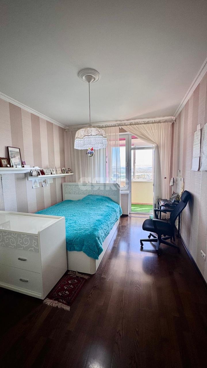 Фото №1: 2-комнатная квартира 67 м² - Симферополь, Киевский, ул. Нестерова, 58