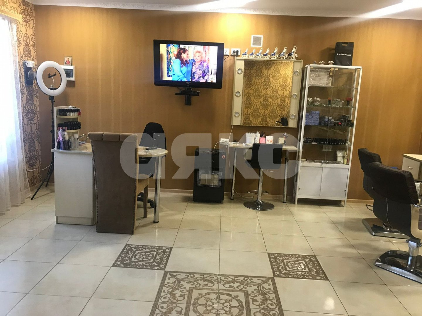 Фото №3: Коммерция 35 м² - Отрадная, ул. Широкая, 2/17