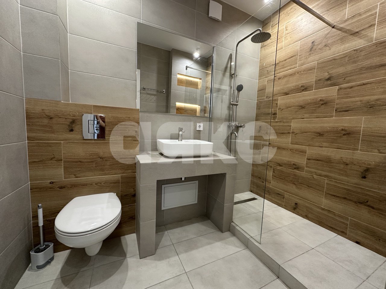 Фото №13: Дуплекс 170 м² + 1.5 сот. - Геленджик, Высокий Берег, ул. Рыбникова, 50к1