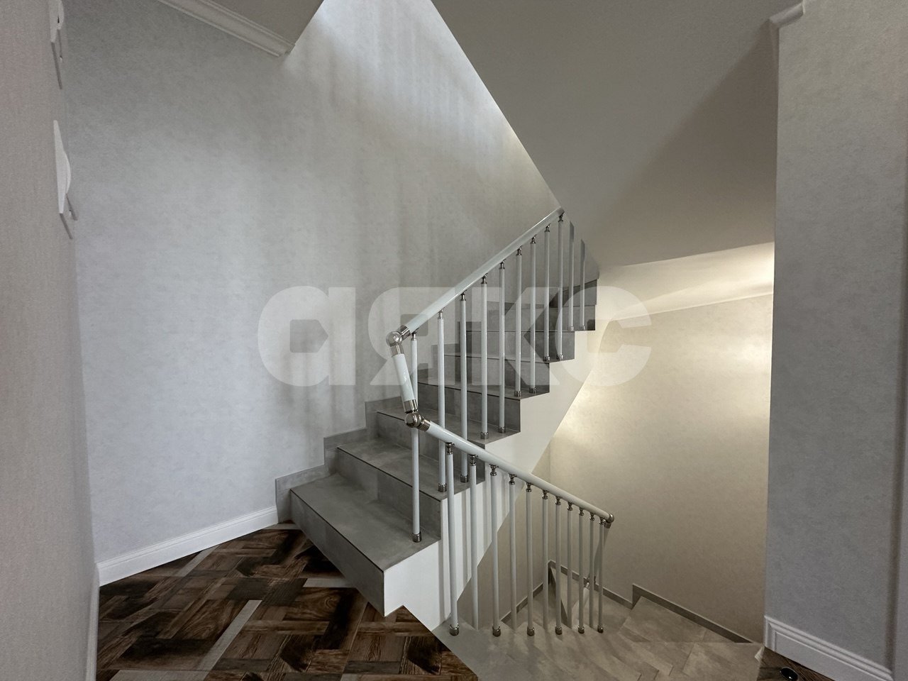 Фото №8: Дуплекс 170 м² + 1.5 сот. - Геленджик, Высокий Берег, ул. Рыбникова, 50к1