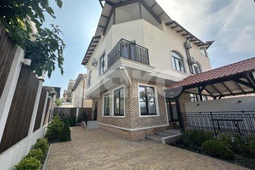 Фото №1: Дуплекс 170 м² - Геленджик, мкр. Высокий Берег, ул. Рыбникова, 50к1