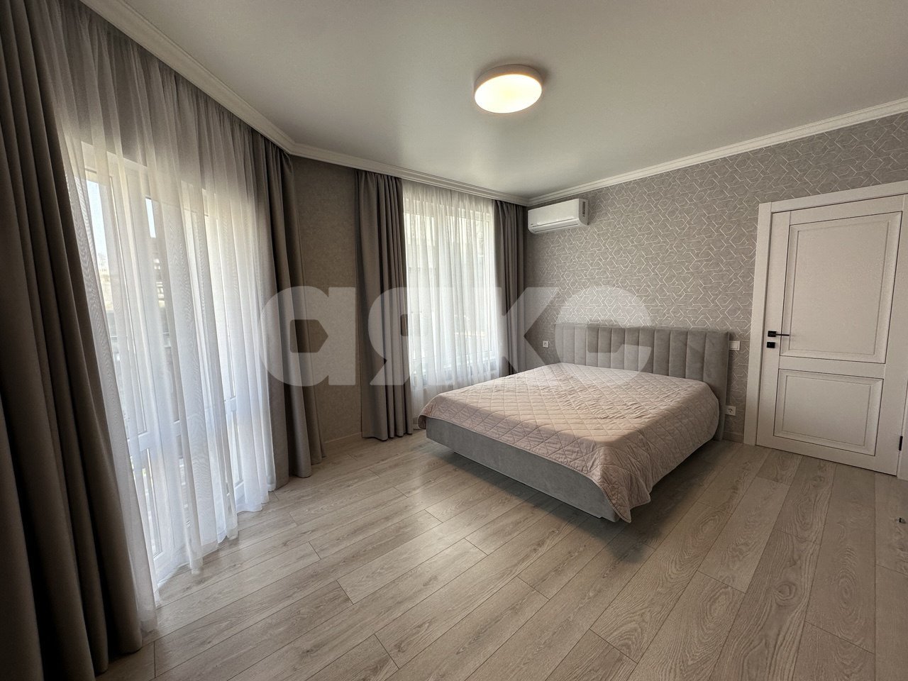 Фото №10: Дуплекс 170 м² + 1.5 сот. - Геленджик, Высокий Берег, ул. Рыбникова, 50к1