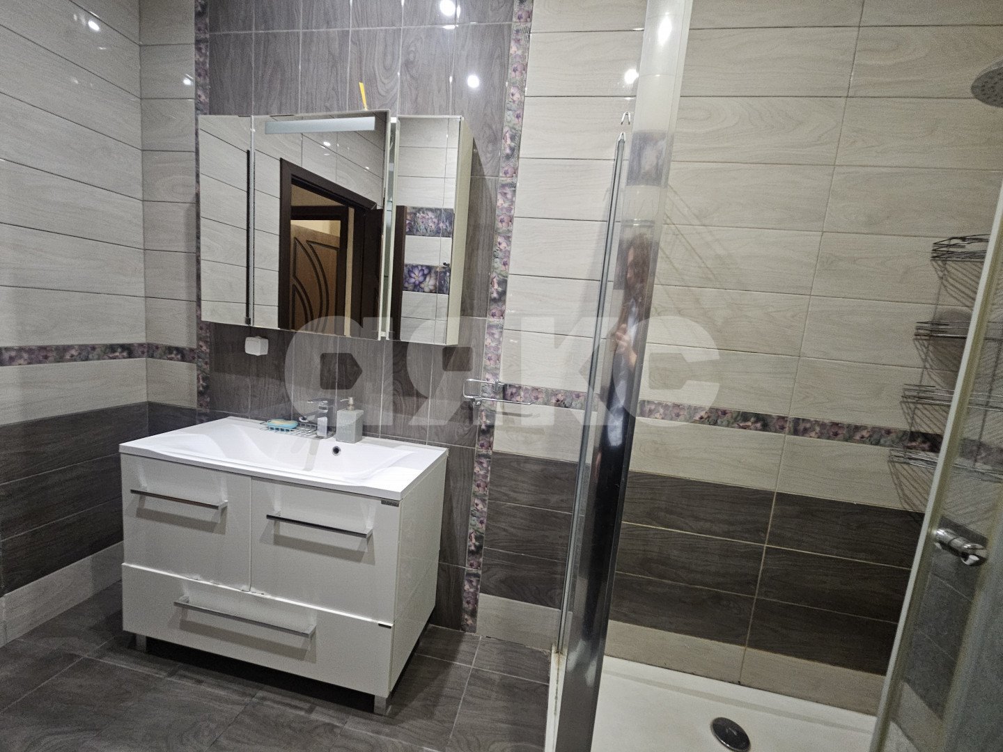 Фото №8: 2-комнатная квартира 57 м² - Геленджик, ул. Вишнёвая, 51