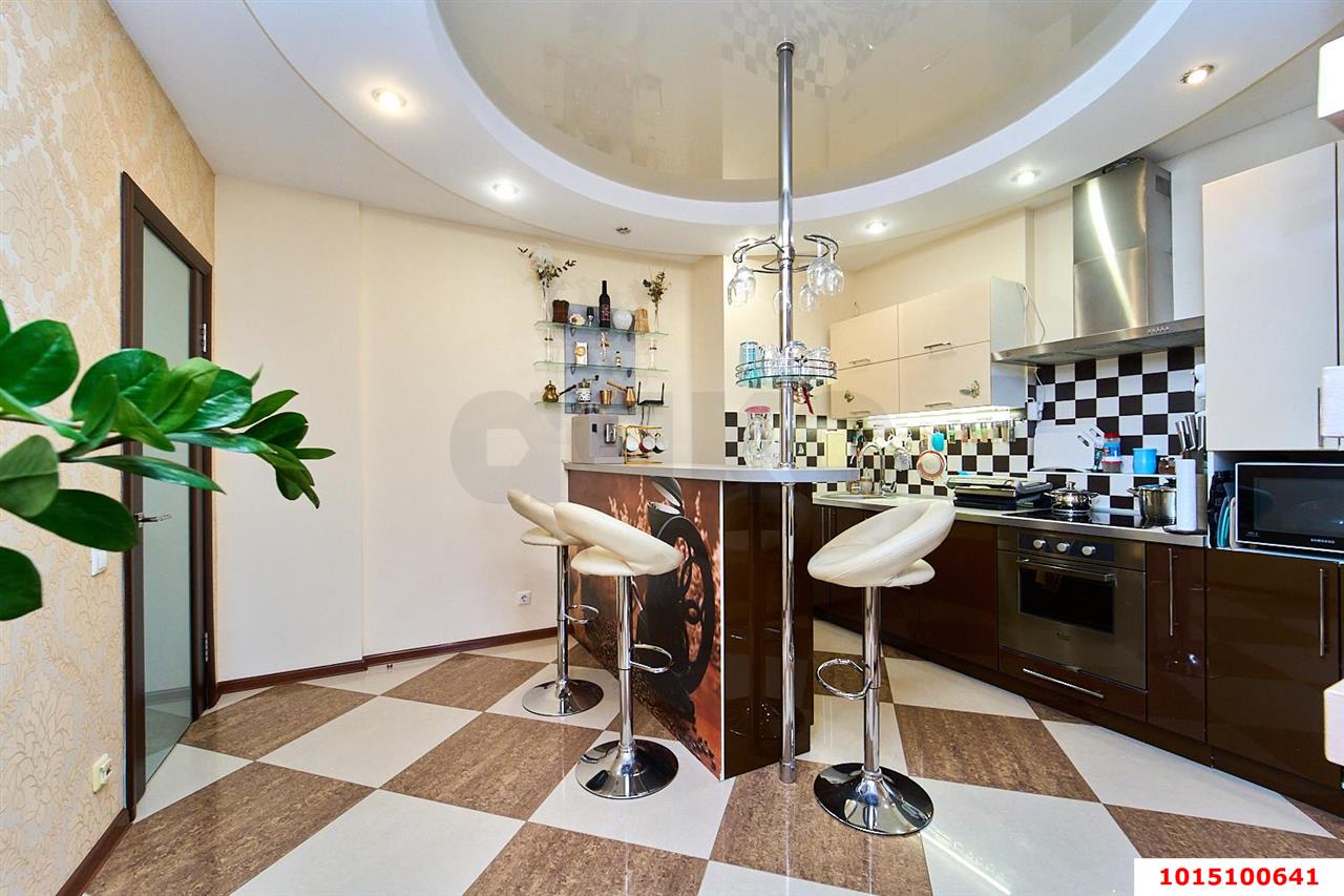 Фото №10: 3-комнатная квартира 96 м² - Краснодар, Фестивальный, ул. Гагарина, 232