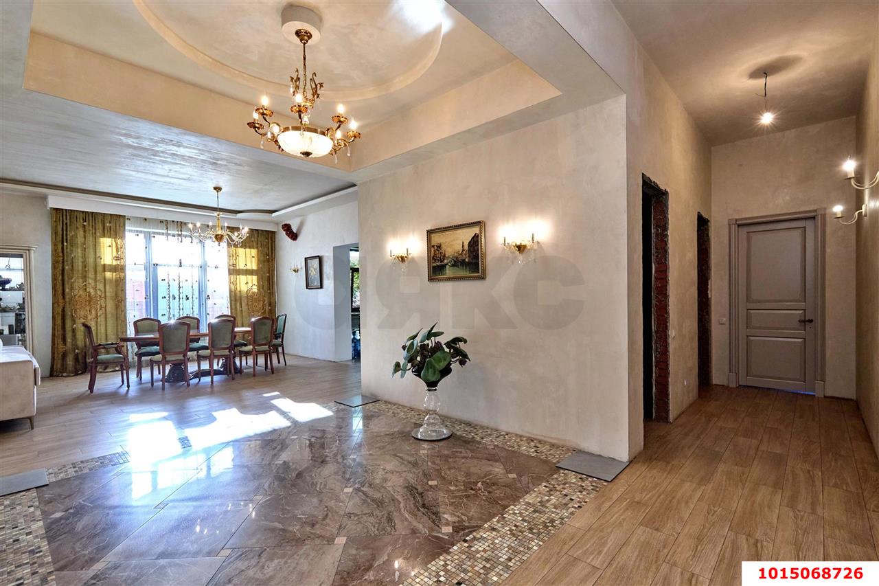 Фото №18: Дом 229 м² + 7.25 сот. - Краснодар, Сады Калинина, ул. Средняя, 32/5