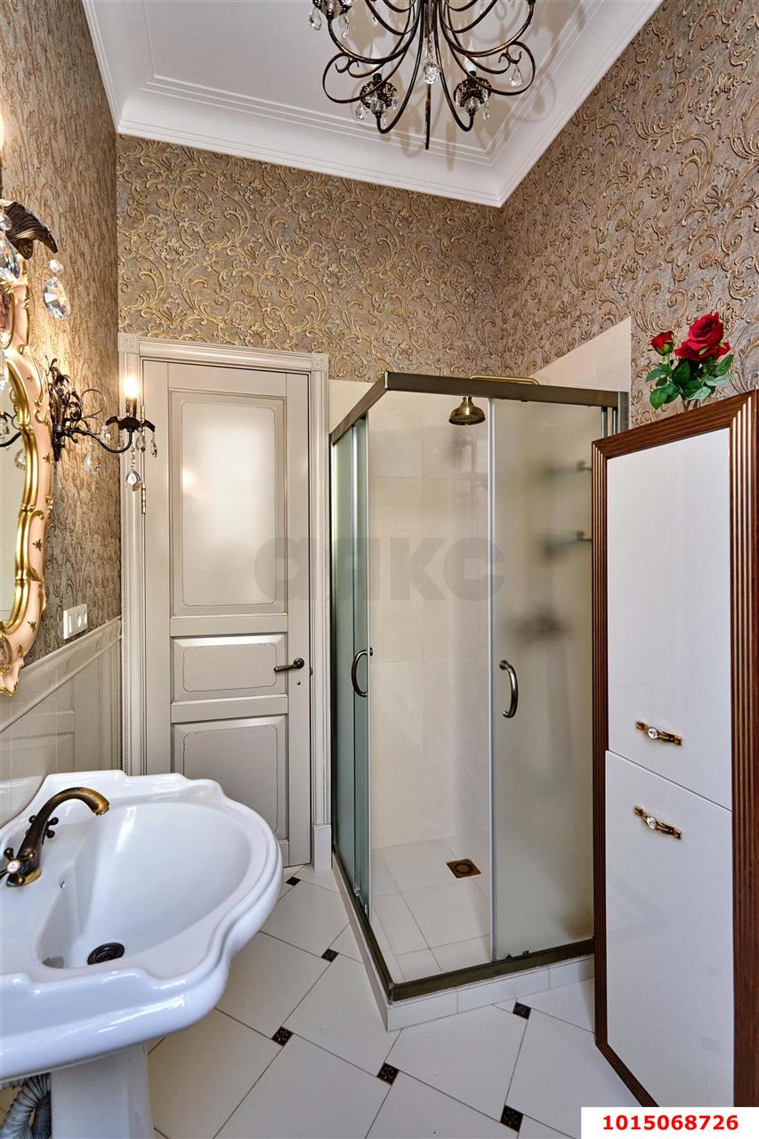 Фото №15: Дом 229 м² + 7.25 сот. - Краснодар, Сады Калинина, ул. Средняя, 32/5