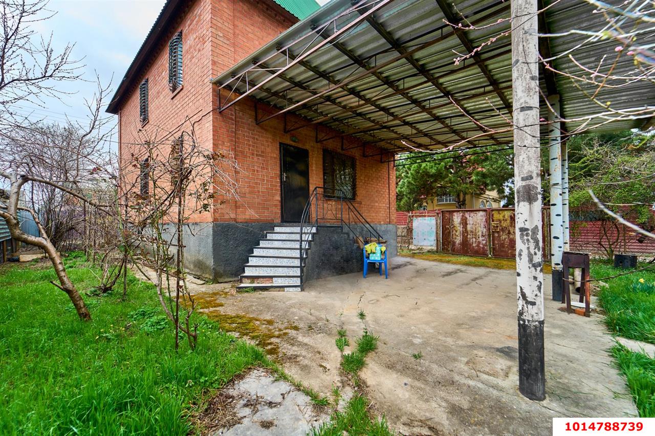 Фото №2: Дом 216 м² + 7 сот. - Ленина, Карасунский внутригородской округ, ст Восток, ул. Центральная, 479