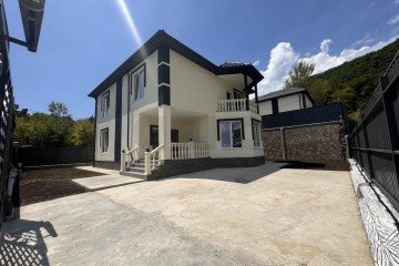 Фото №1: Дом 226 м² - Агой, ул. Радужная, 5