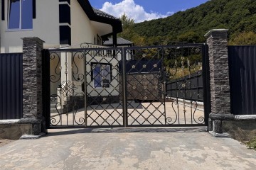 Фото №2: Дом 226 м² - Агой, ул. Радужная, 5