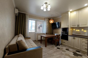 Фото №2: 3-комнатная квартира 100 м² - Краснодар, мкр. Центральный, ул. Железнодорожная, 24