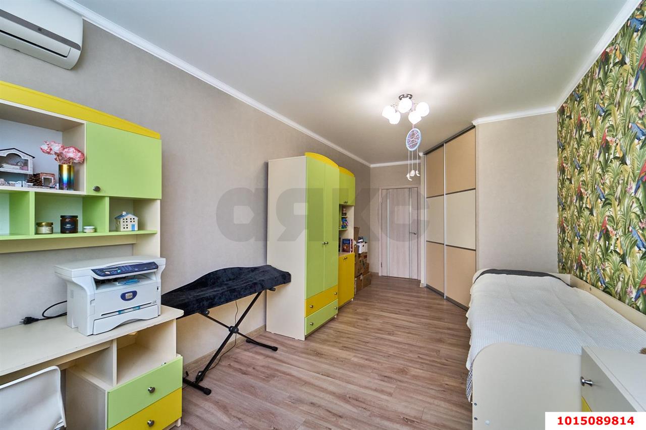 Фото №10: 3-комнатная квартира <span class="whitespace-nowrap">100 м²</span>, <span class="whitespace-nowrap">14/25 эт.</span> - Краснодар, Центральный внутригородской округ, мкр. Центральный, ул. Железнодорожная, 24