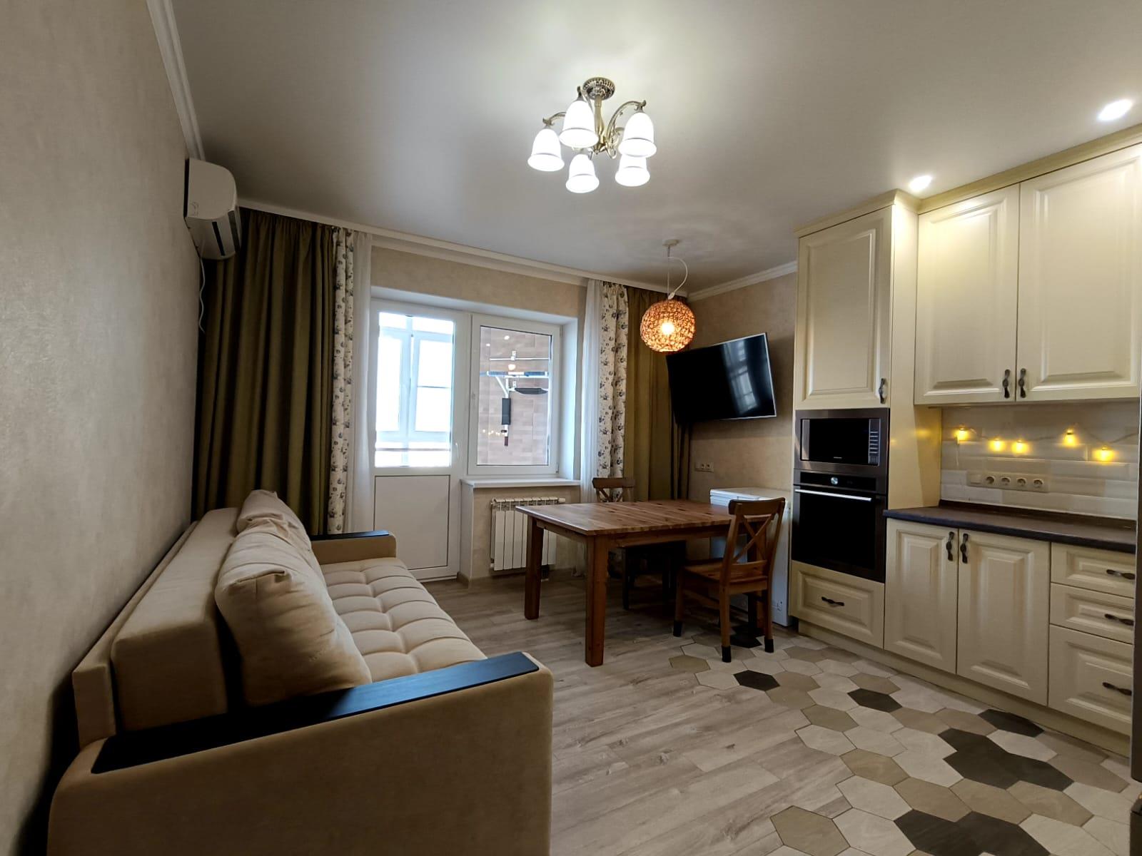 Фото №2: 3-комнатная квартира 100 м² - Краснодар, Центральный внутригородской округ, мкр. Центральный, ул. Железнодорожная, 24