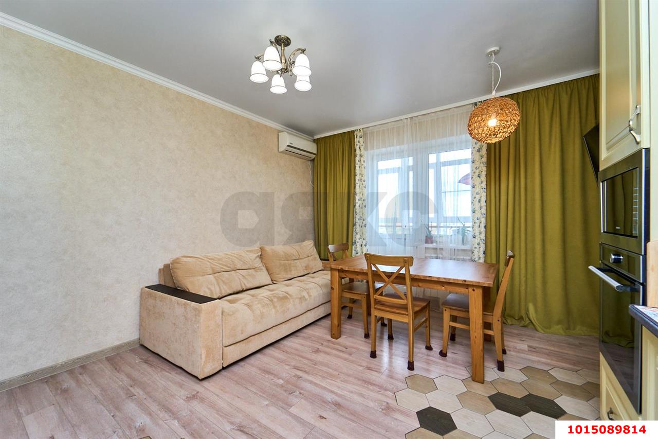 Фото №3: 3-комнатная квартира <span class="whitespace-nowrap">100 м²</span>, <span class="whitespace-nowrap">14/25 эт.</span> - Краснодар, Центральный внутригородской округ, мкр. Центральный, ул. Железнодорожная, 24
