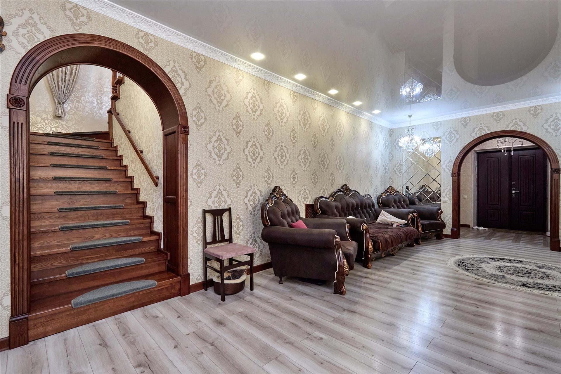 Фото №11: Дом 179 м² + 3.7 сот. - Краснодар, Центральный внутригородской округ, Западный внутригородской округ, мкр. Центральный, ул. Ленина, 39