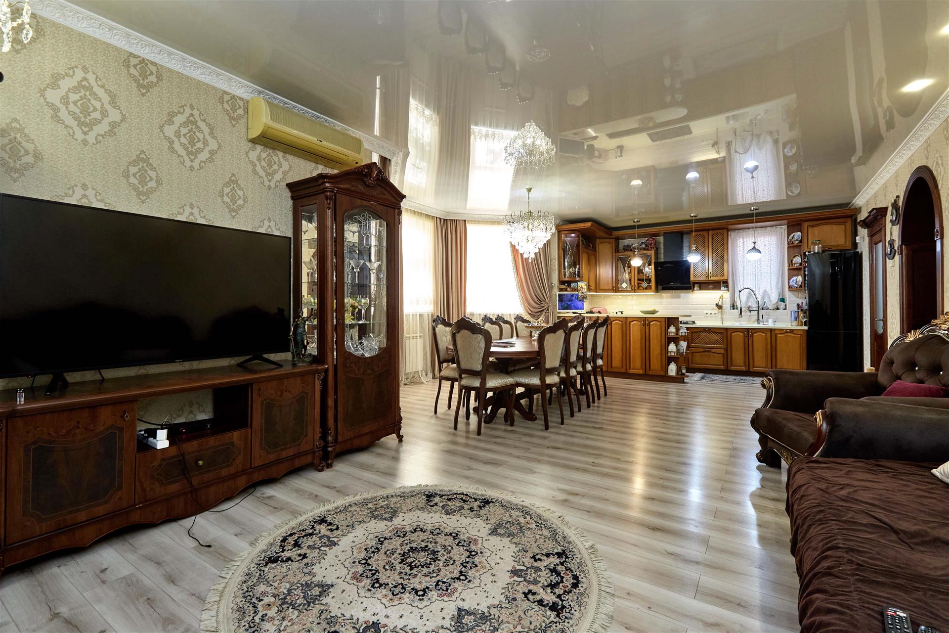 Фото №5: Дом 179 м² + 3.7 сот. - Краснодар, Центральный внутригородской округ, Западный внутригородской округ, мкр. Центральный, ул. Ленина, 39