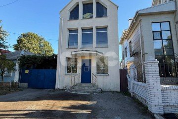 Фото №1: Коммерция 183 м² - Луганск, р. Жовтневый, ул. Будённого, 118