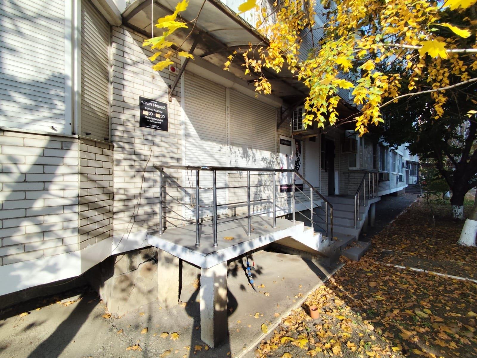 Фото №2: Коммерция 52 м² - Краснодар, Западный внутригородской округ, мкр. Кожзавод, ул. Минская, 122/9